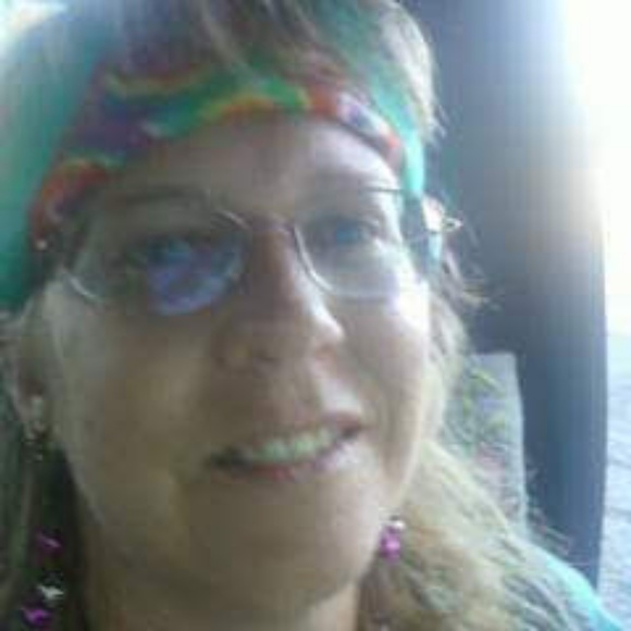 Meet your Posher, Kelly - Picture 1 of 6